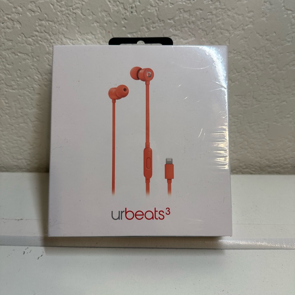 urBeats3 Coral Earphones